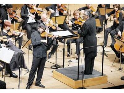 Υποψήφιος για Grammy ο Λεωνίδας Καβάκος ...