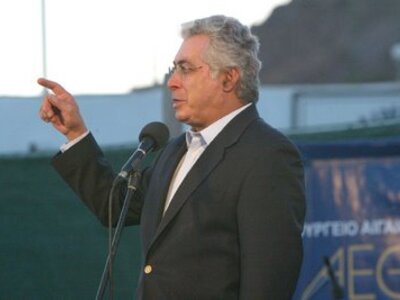 Παυλίδης: Ο Σαμαράς αντί να κηρύξει πανσ...