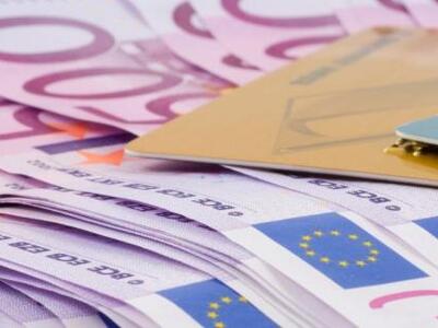  Υπάλληλος υπεξαίρεσε εκατομμύρια ευρώ κ...