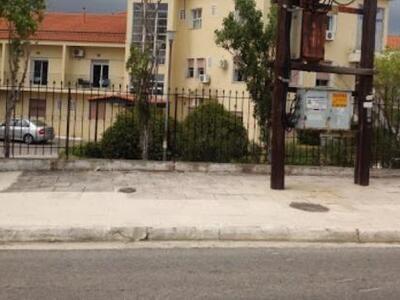 Πήρε κρυφά το αυτοκίνητο του πατέρα του ...