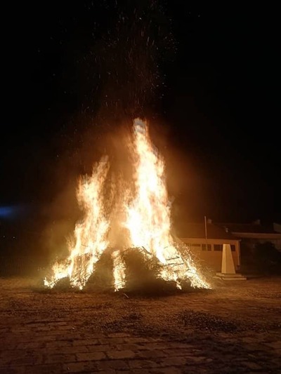 Έκαψαν τον Ιούδα στον Δρυμό Βόνιτσας -ΦΩΤΟ και ΒΙΝΤΕΟ Έκαψαν τον Ιούδα στον Δρυμό Βόνιτσας -ΦΩΤΟ και ΒΙΝΤΕΟ