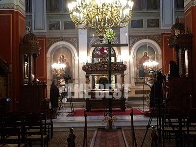 Live η Ακολουθία του Επιταφίου της Μ. Παρασκευής
