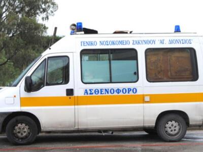 Κόλλησε από τη χρήση η πόρτα του ασθενοφ...