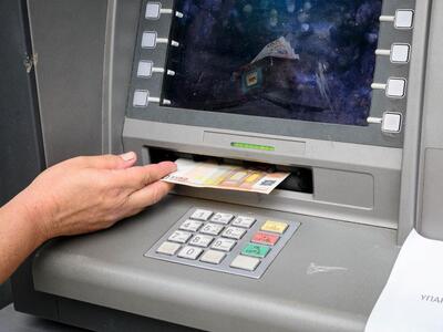 Αξιωματούχος της Κομισιόν: Περιμένουμε ν...