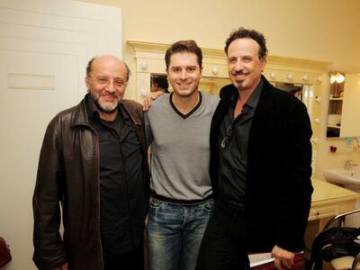 Ο Μάνος Βακούσης με τον Αλέξανδρο Μπουρδ...