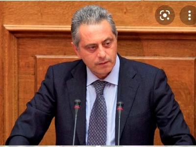 Ο Ανδρέας Τριανταφυλλόπουλος στηρίζει Γι...