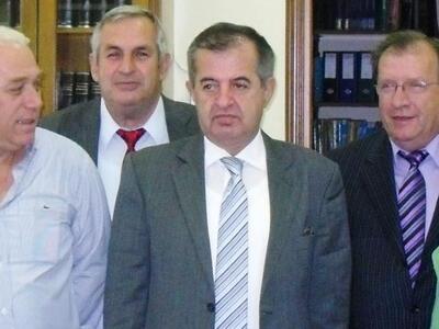 Τον αντικαταστάτη του αποβιώσαντος Γιώργ...