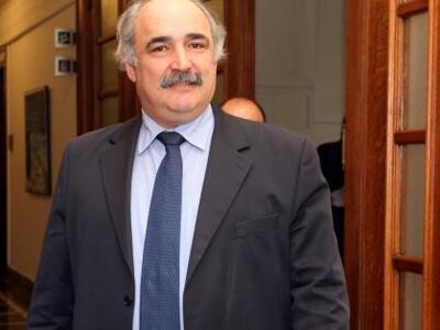 Μπόλαρης κατά Βούλας Πατουλίδου: Υμνήτρι...