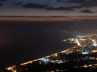 Spring vibes στην Καλαμάτα: Οδηγός για έ...