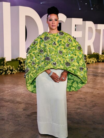 Γκόλντα Ρόσβελ με Mia Coco Chambers (σπο...