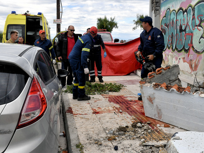 Κόρινθος: Από θαύμα γλίτωσαν τα παιδιά- ...