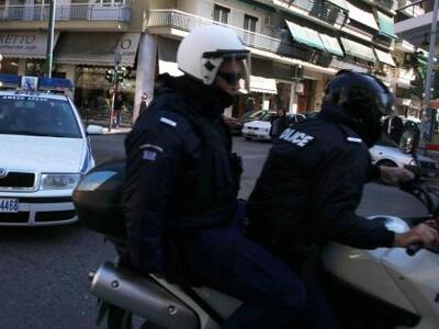 Πάτρα: Τσαντάκηδες επιτέθηκαν σε άνδρα μ...