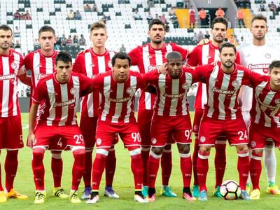 Ποδόσφαιρο: Φιλική νίκη για τον Ολυμπιακ...