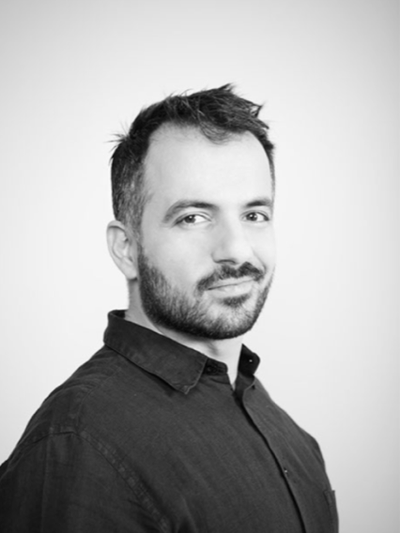 Χάρης Ανδριανός.