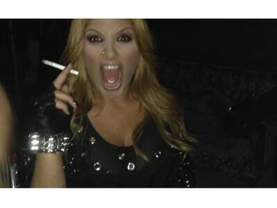 Έλενα Παπαρίζου: Παραδέχεται τον εθισμό ...