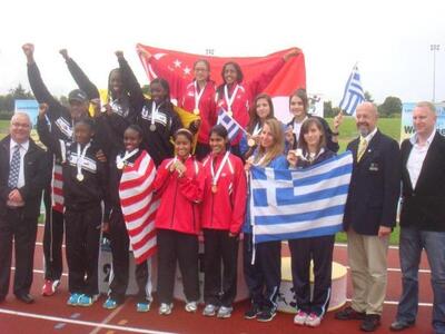 Φωτογραφία σύμβολο με τον Αμερικανό Ολυμ...