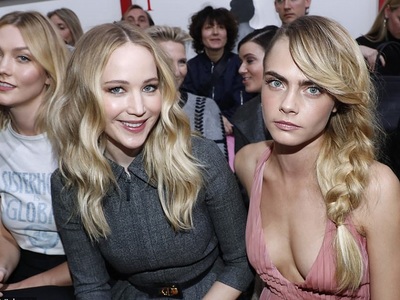 JENNIFER & CARA: ΠΟΙΕΣ CELEBRITIES Π...