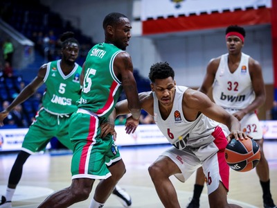 Τρίτος ο Ολυμπιακός στη Μόσχα με "μ...