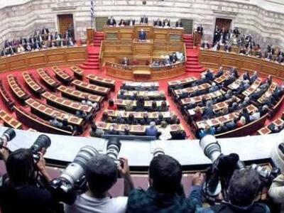 Πρώην υπουργός το έσκασε από την Ελλάδα;