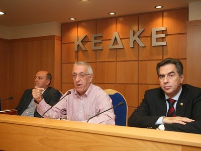 Ξεμένουν απο ρευστό οι Δήμοι, κίνδυνος ν...