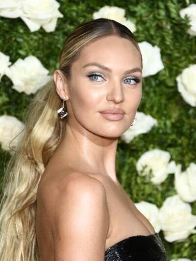 ΚΑΝΤΙΣ ΣΟΥΑΝΕΠΟΕΛ ΜΕ PRABAL GURUNG