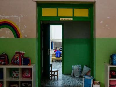 Άγιος Παντελεήμονας: 4χρονη έφυγε από το...