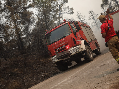 Εκκενώνονται και άλλα χωριά στη Βόρειο Εύβοια