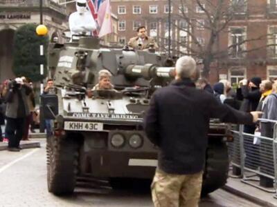 Επιστράτευσαν... τανκ για να ξαναφέρουν ...