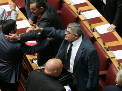 Κινηματογραφική άφιξη Μιχαλολιάκου, Παππ...