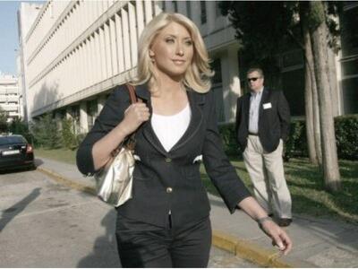 Η Σία Κοσιώνη και τα σενάρια