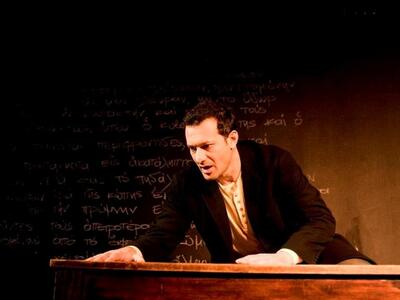 Η παράσταση «Ο Αμερικάνος» του Αλ. Παπαδ...