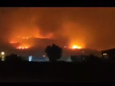 Υπό μερικό έλεγχο η φωτιά στην Τήνο