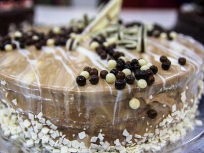 Εδώ τα Χριστούγεννα δε σταματάνε στις πα...