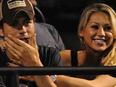 Κουρνίκοβα - Ιγγλέσιας έγιναν γονείς διδύμων!