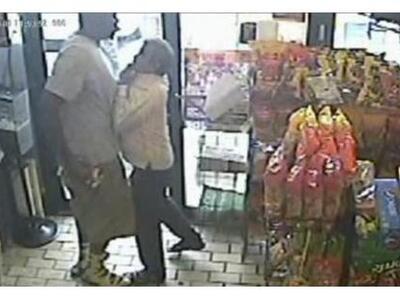 Ρατσιστικό κύμα βίας στις ΗΠΑ: Απαγόρευσ...