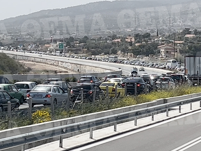 Παραμένουν τα προβλήματα στην κυκλοφορία...