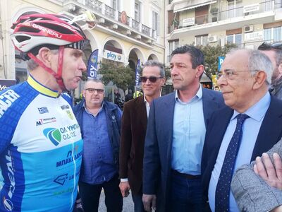 Ο Νίκος Παπαδημάτος συνομίλησε με τον Αμ...