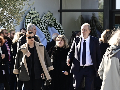 Το τελευταίο αντίο στον Γιώργο Παπαδάκη-...