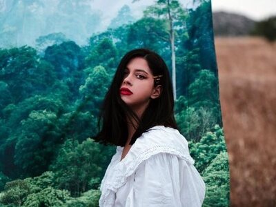 Η Figaro παρουσιάζει την Κατερίνα Ντούσκα