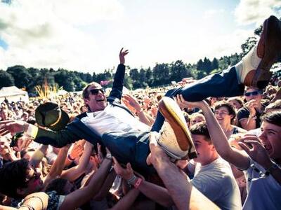 Η Μanifest by Mojo υπερήφανα παρουσιάζει...