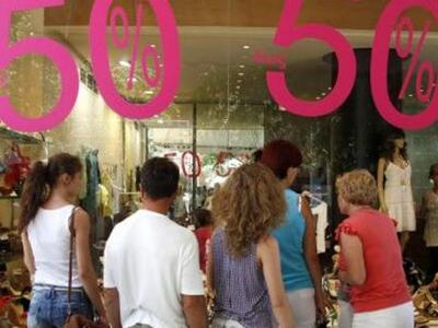 Αρχίζουν οι εκπτώσεις: Σε αύξηση του τζί...