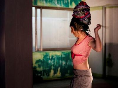 Ο "παρδαλός παπαγάλος" στο θέα...