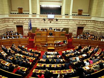 Αντιπαράθεση στη Βουλή Ευ. Τσακαλώτου – ...