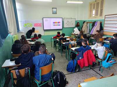 Ο Δήμος Αιγιαλείας αναβαθμίζει τις σχολι...