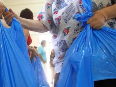  Δωρεάν διανομή τροφίμων  από το Δημο Ιε...