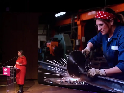 Η Ζωή Κωνσταντοπούλου ως ελασματουργός