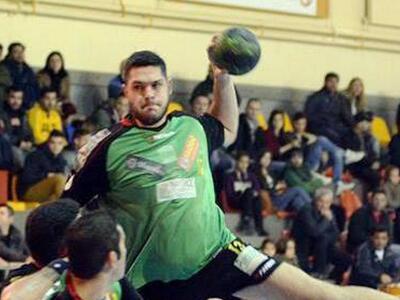 Χάντμπολ: Η Ακαδημία των σπορ παίζει εντ...