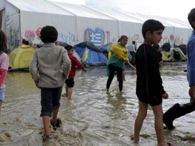 UNICEF: Σχεδόν 50 εκατ. παιδιά «ξεριζώθη...