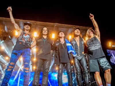 ΔΕΙΤΕ ΦΩΤΟ από την μεγάλη συναυλία των S...