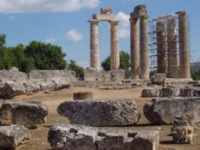 Περιοδικό Time: Να ιδιωτικοποιηθούν οι ε...